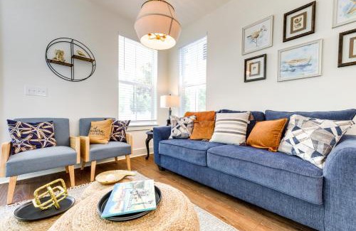 Ocean Springs Casa | 1 Mi to Downtown Modern Ocean Springs Cottage
