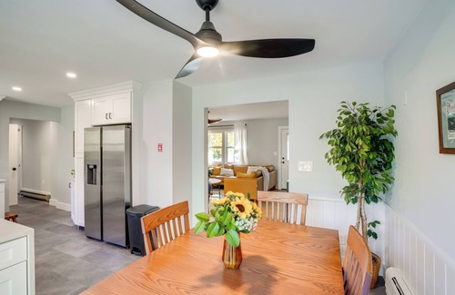 Glendale Cabaña | 1 Mi to Dtwn: Cottage w/ Large Yard in Stockbridge