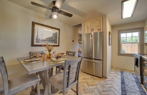 Clarkdale Cabaña | < 1 Mi to Dtwn: Home w/ Deck in Clarkdale!