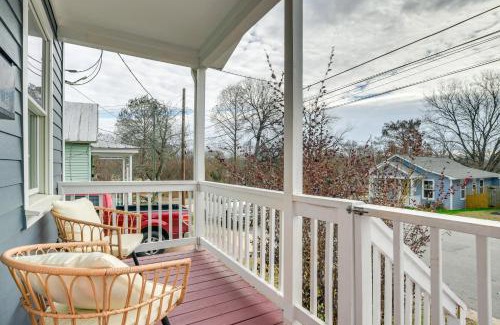 Downtown Casa | 1 Mi to Dtwn Home with Backyard in Raleigh!