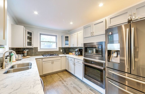 East Allegheny Casa | 1 Mi to Dtwn: Walkable Gem in Pittsburgh