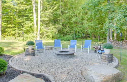 Geneva Casa | 1 Mi to Geneva SP Family Home with Game Room and Yard
