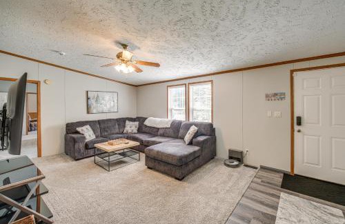 Geneva Casa | 1 Mi to Geneva SP Family Home with Game Room and Yard