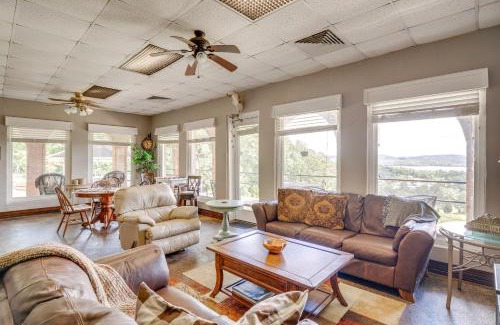 Grant Apartamento | 1 Mi to Lake Guntersville Scenic Condo Retreat!