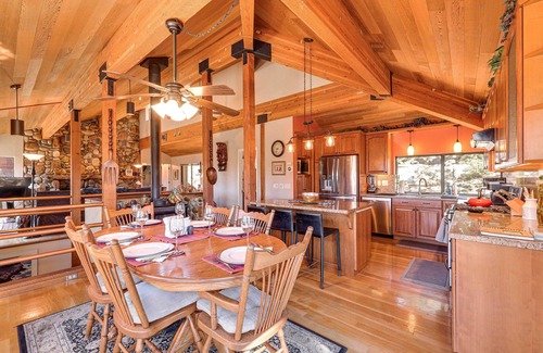 Lake Forest Casa | Lake Tahoe Home w / Hot Tub ~ 10Mi a Squaw Valley Ski