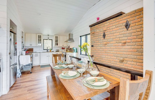 Somerdale Cabina | 1 Mi to Marina: Cabin w/ Views Near Atwood Lake!