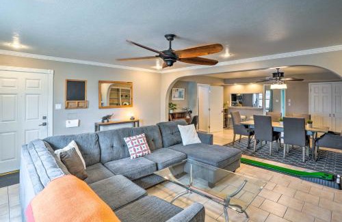 Scottsdale Estates Nine Casa | 1 Mi to Old Town Scottsdale Home with Putting Green
