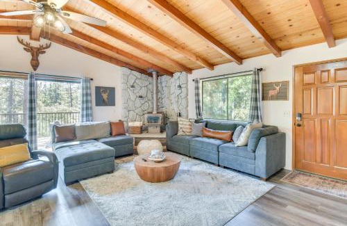 Groveland Casa | 1 Mi to Pine Mountain Lake Marina Yosemite Cabin!