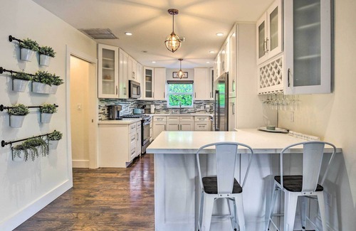 Garden Isles Casa | 1 Mi to Pompano Beach: Vacation Rental w/ Pool!