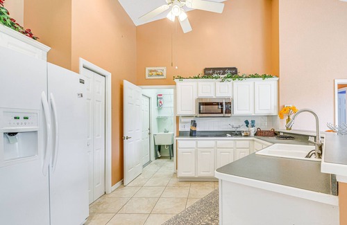 Dunnellon Casa | 1 Mi to Rainbow Springs State Park: Home w/ Lanai!