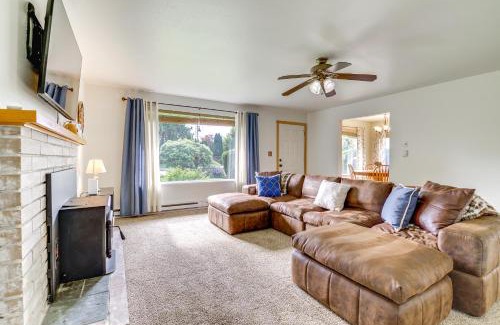Carnation Casa | 1 Mi to Snoqualmie River Pet-Friendly Home!