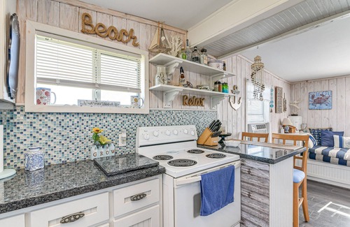 Surfside Beach Casa | Freeport Beach House ¡Camina hasta la playa de Surfside!