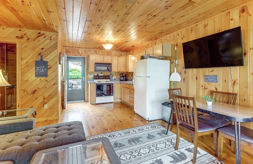 Lake George Casa | 1 Mi to Village: Waterfront Oasis in Lake George!