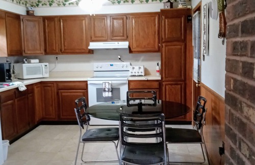 Monticello Casa | 1-Mile from Conley Bottom's ramp