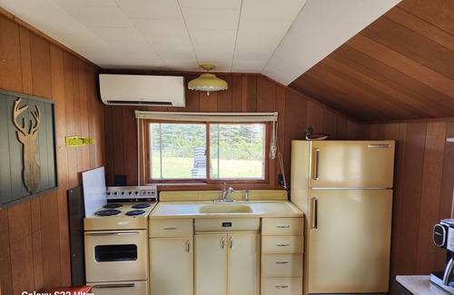 Vanderbilt Cabina | < 1 mile from Thumb Lake, Thumb Lake Cabin 2 on 80-acre retreat.