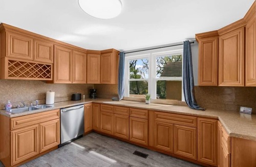 Birmingham Casa | 1 Mile to Bham CrossPlex & Near Legion Field