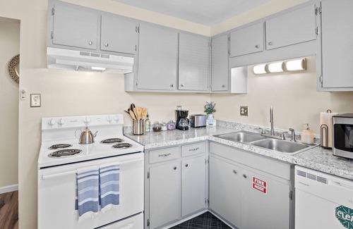 Havelock Apartamento | 1 mile to Cherry Point and 19 miles to Atlantic Beach!