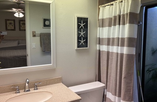 Park East Condominio | 1 Mile to downtown Sarasota and minutes to famous beaches, St. Armand’s circle