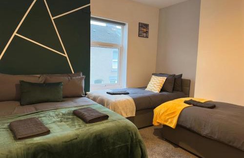 Anfield Casa | 1 min from Anfield Stadium 3 Car Parking Spots