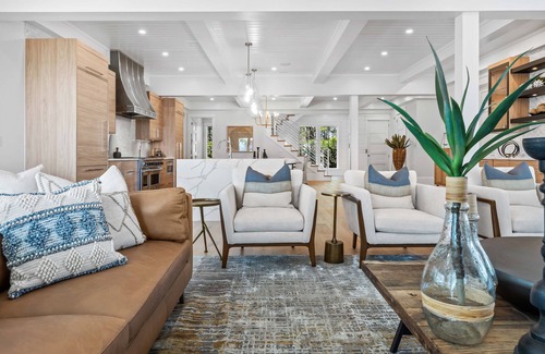 Gulfview Heights Casa | 1 Min. to Beach. Priv. Pool, LSV (Golf Cart), Outdoor Fireplace, Elevator + More