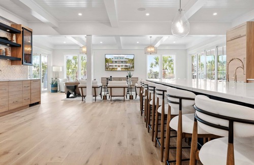 Gulfview Heights Casa | 1 Min. to Beach. Priv. Pool, LSV (Golf Cart), Outdoor Fireplace, Elevator + More