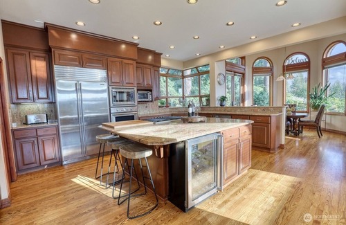 Redmond Casa | 1 min. to Chateau St. Michelle - Estate Chateau Woodinville-Redmond Wine Country