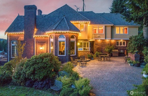 Redmond Casa | 1 min. to Chateau St. Michelle - Estate Chateau Woodinville-Redmond Wine Country