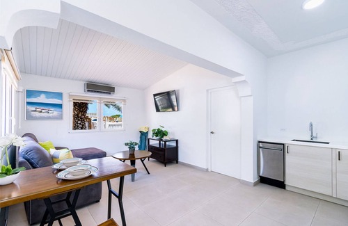 Malmok Apartamento | 1 MIN Walk 2 Arashi Beach Suite w Roofdeck Pool
