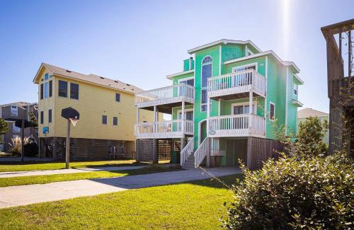 Ocean Sands Casa | 1 min walk to the beach with pool an hot tub