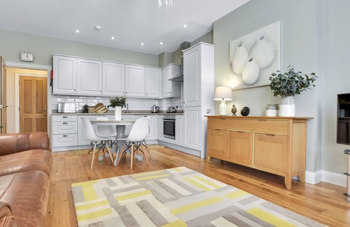 Ballycastle Apartamento | 1 minute to the beach! Family-sized Apartment near the Marina