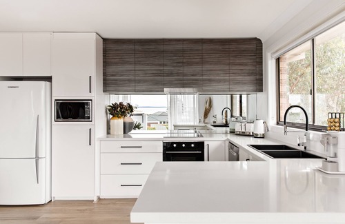 Culburra Beach Casa | 1 minute walk to Culburra Beach & Lake. ASD friendly and pet friendly.