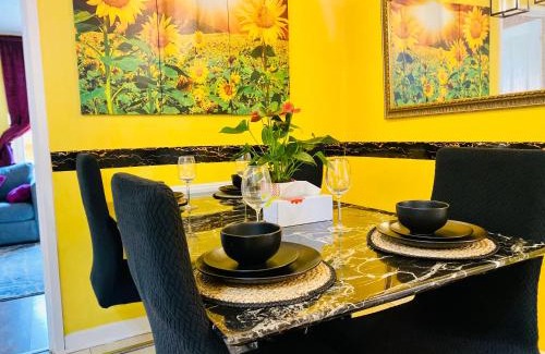 Anfield Casa | 1 minute walk to Liverpool Stadium Free Private Parking, Anfield Liverpool Entire House