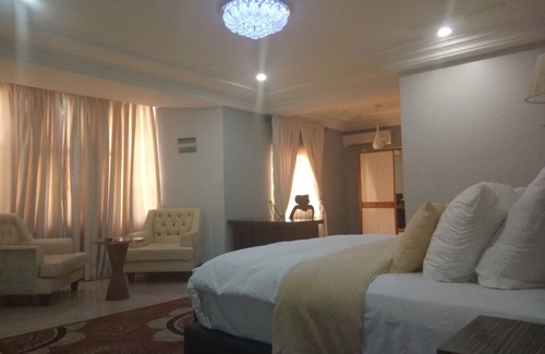 Maitama Hotel | 1 Oak Place