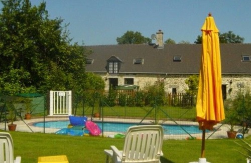 Madre Casa | Bonita casa de campo con piscina - Le Cezanne - 1 de 3 casas rurales (para 2-14).