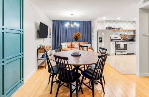 Phoenix Hill Apartamento | 1 of 3 Units- Sleeps 6, HOT TUB, Cowboy POOL, King Beds, Firepits