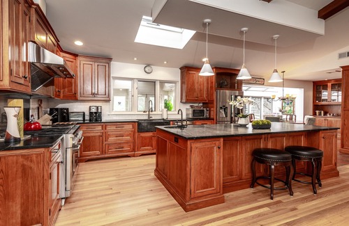 Washington Otro | 1 of a Kind “IronHorse Farm” All Inclusive retreat