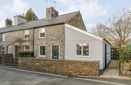 Cwrt Casa | 1 Rhys Terrace