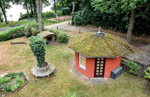 Schwielowsee Condominio | 1 room apartment directly on the Schwielowsee with bathing access and garden