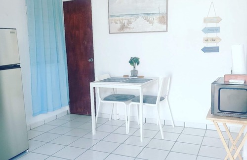 Levittown Apartamento | 1 room apartment near the beach
