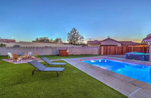 Henderson Casa | 1 Story, 3 BR Home w Hot tub, Pool Grill, Firepit