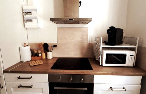 Noisy-le-Sec Apartamento | 1-Studio Cosy 10 min from Paris | Train, Metro