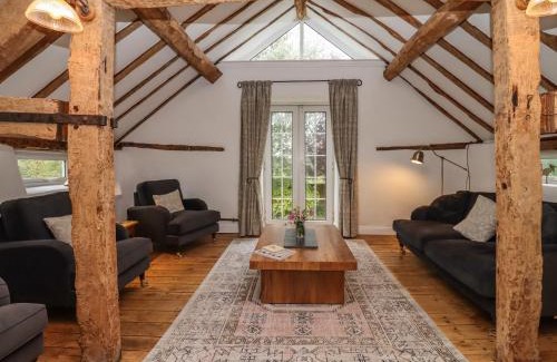 Bromsash Casa | 1 White House Cottages