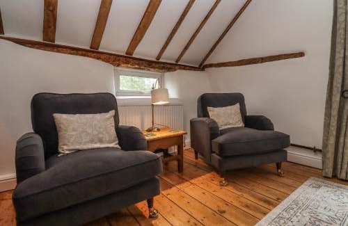 Bromsash Casa | 1 White House Cottages