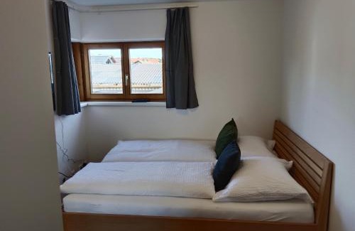 Pinsdorf Apartamento | 1 Zimmer Appartement nahe Gmunden Top2