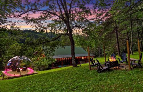 Logan Casa | 10-Acre Cabin, Sauna, Hot Tub, Game Rm, Stargazing Dome, EV, BBQ