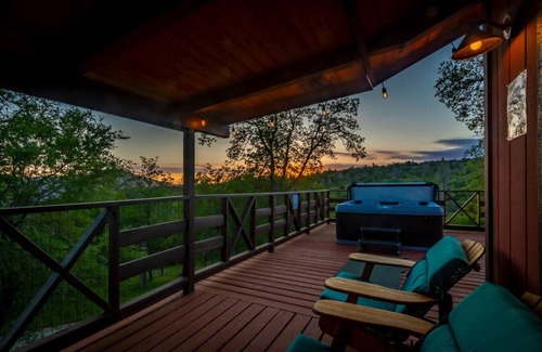 Oakhurst Villa | 10-acre Forest Villa, 20 miles from Yosemite South