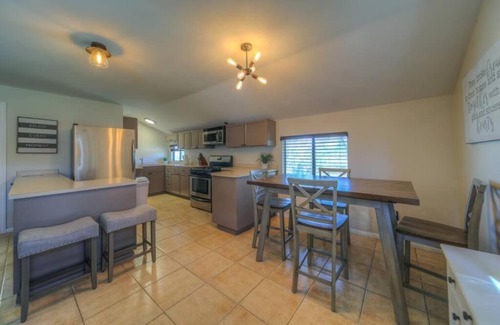 Temecula Apartamento | 10 Acres Ranch w/ Horses, Pond, and more!