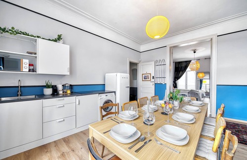 Brussels Casa | 10/Comenstay.be/ 660m2 townhouse GameRoom+Terrace+Jacuzzi+Sauna for groups 35+pp
