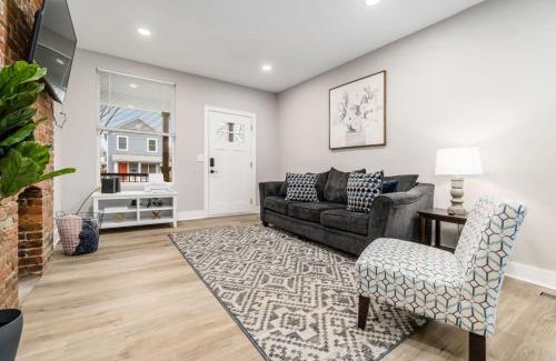 Livingston Park Casa | 10 Entire Home Private Parking Fenced Yard