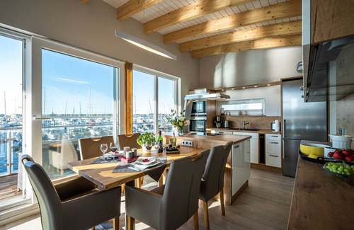 Kroeslin Casa | 10. floating houses (105 m²) Triton with sauna - Floating House Triton with fireplace